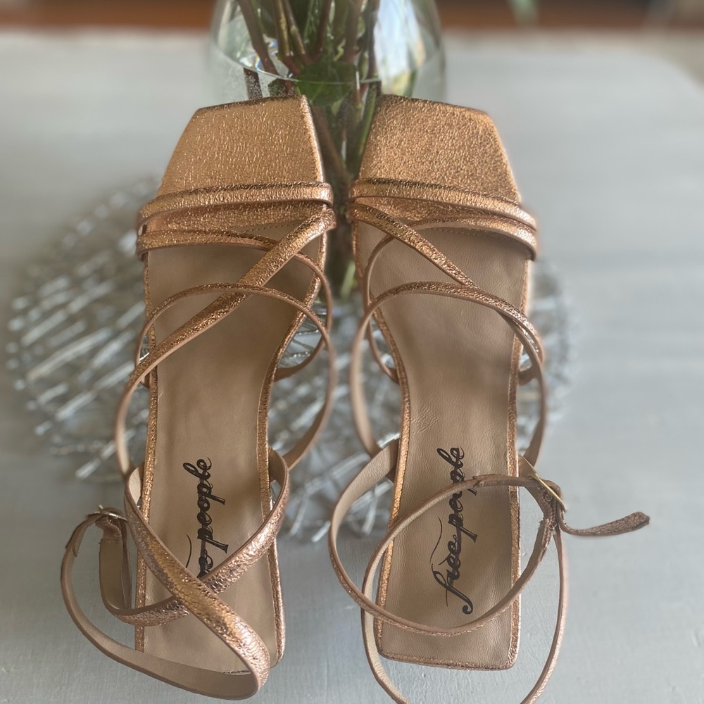 New Free People Faye Strappy Heels Size 39 Rose Gold Ankle Wrap